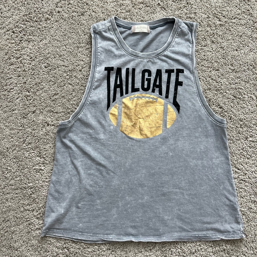 Tailgate cut off style tank! Grey, gold, black! Perfect for any game day